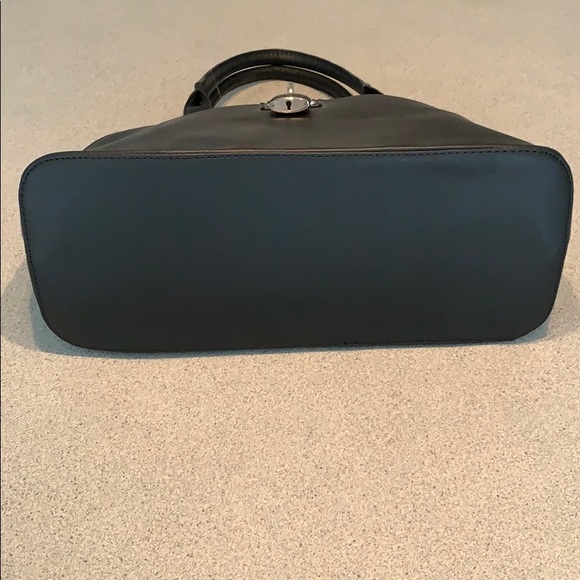 Kenneth Cole Reaction Purse - Picture 3 of 6